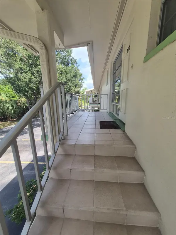 8301 BARDMOOR BLVD #210, Seminole, FL 33777