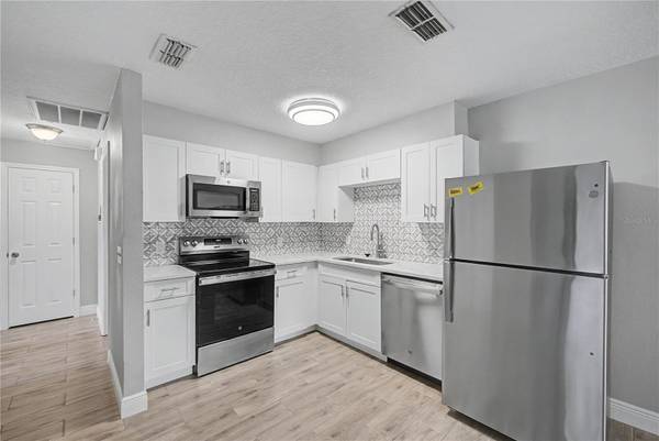 3191 SHOAL LINE BLVD, Hernando Beach, FL 34607