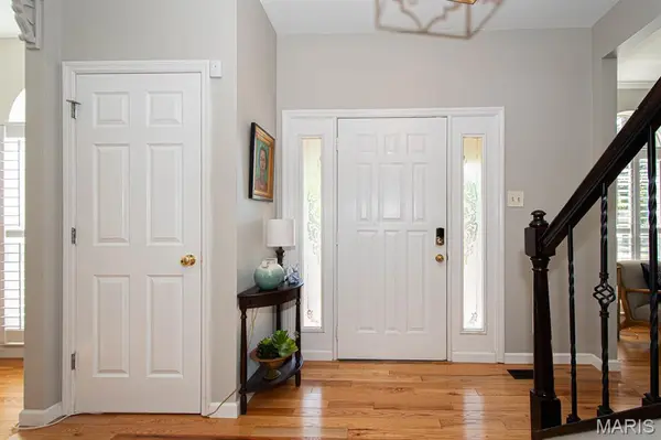 4147 Westminster PL, St Louis, MO 63108