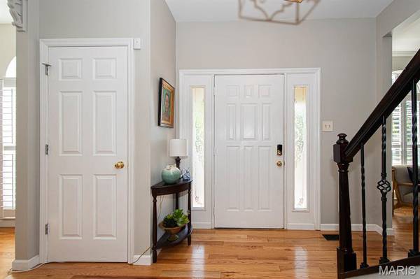 4147 Westminster PL, St Louis, MO 63108