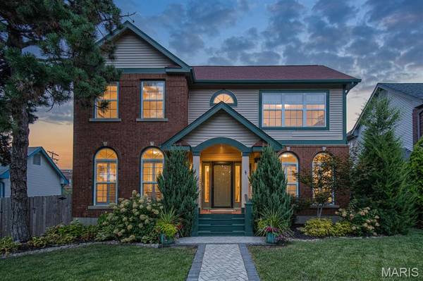 4147 Westminster PL, St Louis, MO 63108