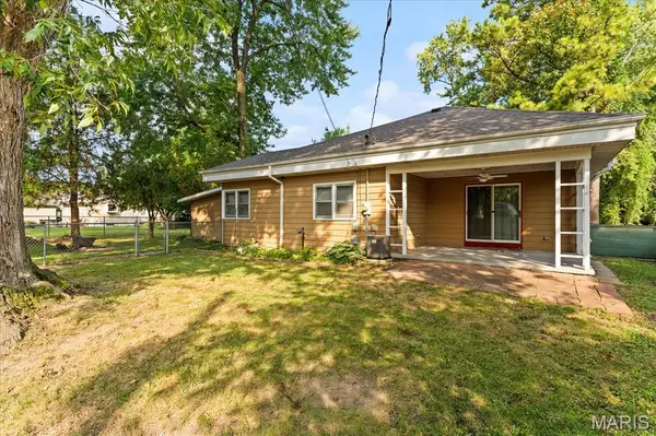 414 S 23rd ST, Belleville, IL 62226