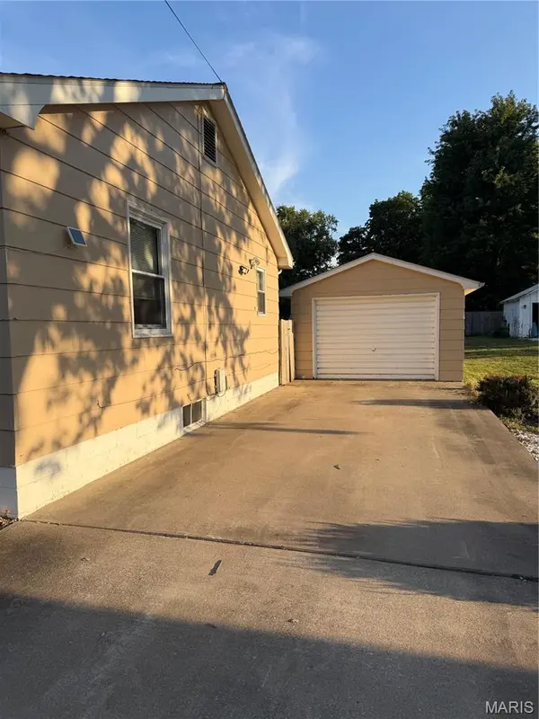 423 E Fayette ST, Pittsfield, IL 62363