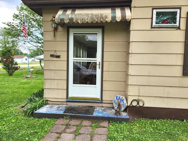 202 Lincoln ST, Karnak, IL 62956