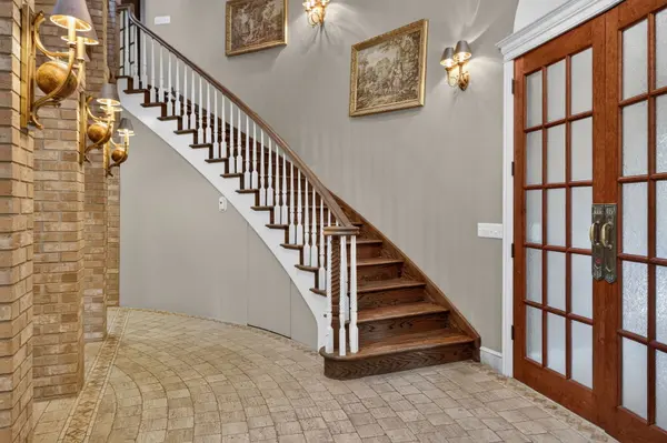 6116 S Brainard AVE, La Grange Highlands, IL 60525