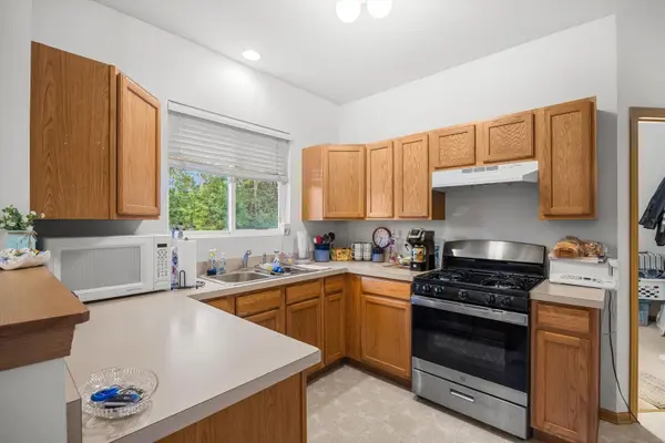 1256 LIBERTY PARK CT #1256, Crest Hill, IL 60435