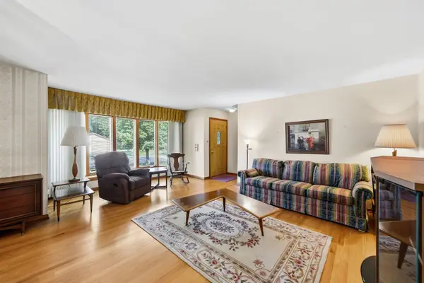 9135 Cherry AVE, Morton Grove, IL 60053