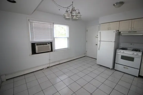 10741 S Pulaski RD #2C, Chicago, IL 60655