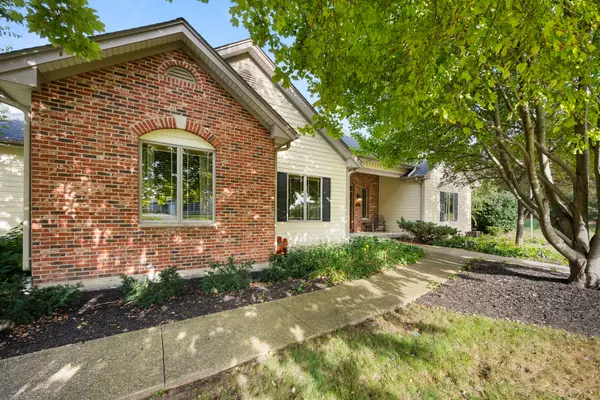 384 Valley WAY, Burlington, IL 60109