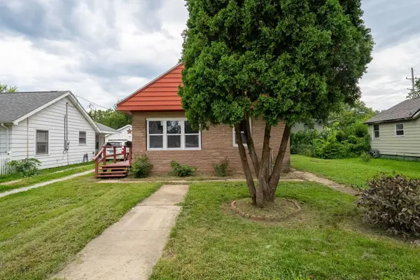 823 E Prairie ST, Pontiac, IL 61764