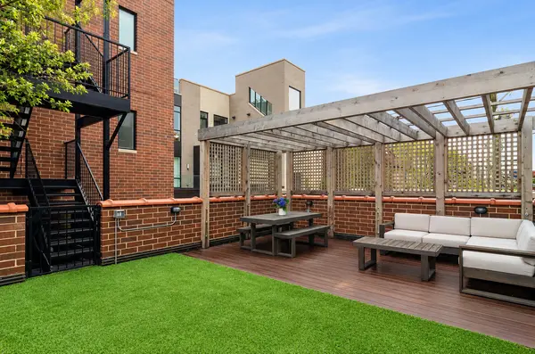 2908 N Burling ST #1, Chicago, IL 60657
