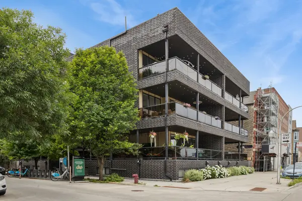 2324 N Winchester AVE #102, Chicago, IL 60614