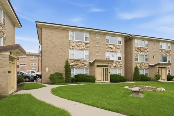 3170 W Meadow LN #23, Merrionette Park, IL 60803