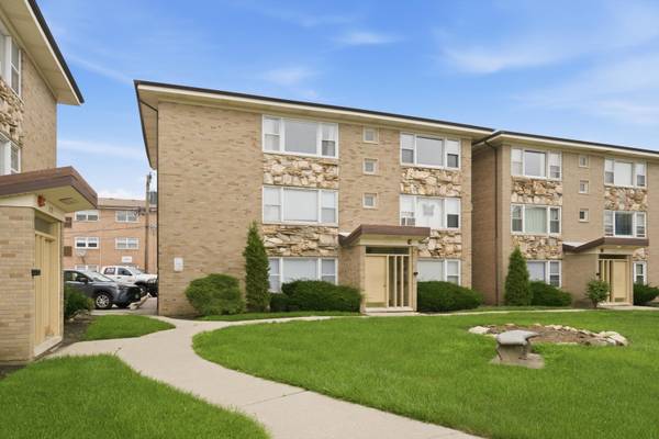 3170 W Meadow LN #23, Merrionette Park, IL 60803