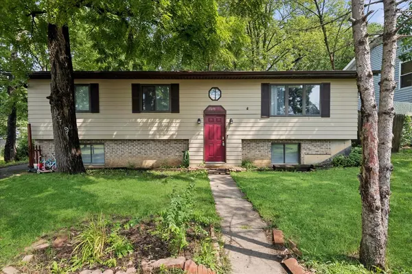 37497 N IL Route 59 RD, Lake Villa, IL 60046