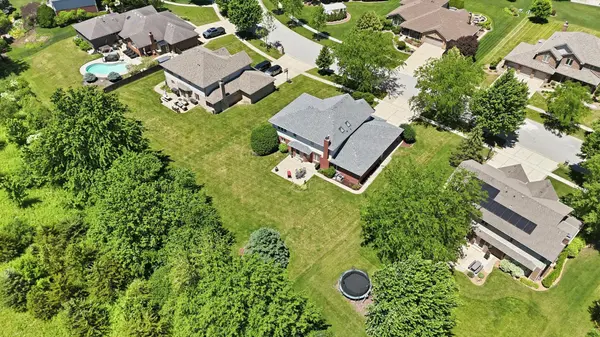 11321 Laura LN, Frankfort, IL 60423