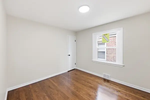 3531 W 73rd PL, Chicago, IL 60629