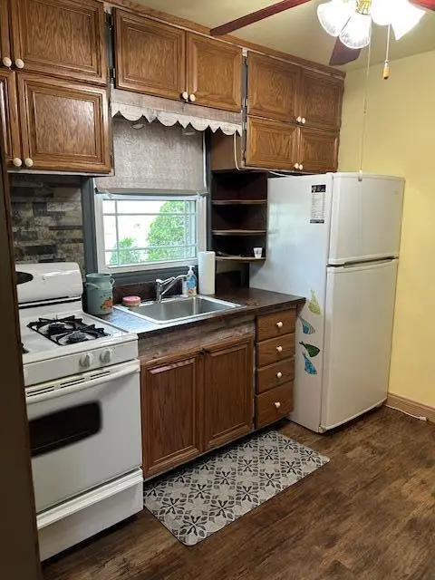 2932 Gibson Place, Hammond, IN 46323