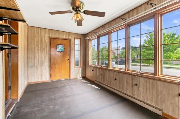 2014 Benjamin Place, Whiting, IN 46394
