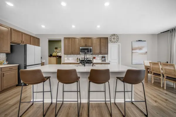 3859 Fender ST, Valparaiso, IN 46385