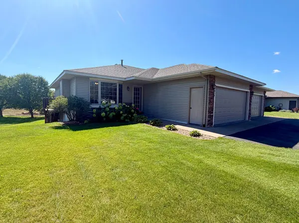 1541 Sequoia LN, New Richmond, WI 54017