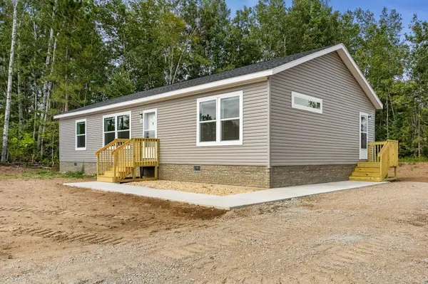 106 Eagle DR, Sandstone, MN 55072