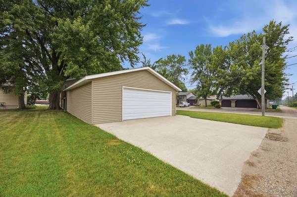 1211 Hall AVE, Breckenridge, MN 56520