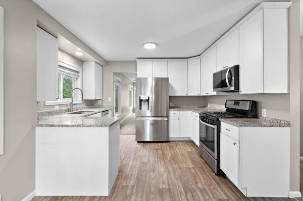 241 Harrington DR, Long Lake, MN 55356