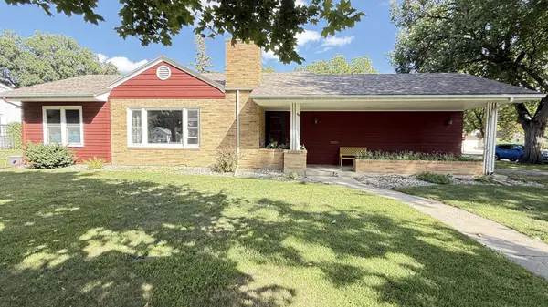 604 N 7th ST, Montevideo, MN 56265