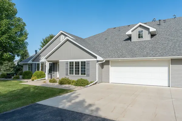 749 Grayhawk CIR, Mankato, MN 56001