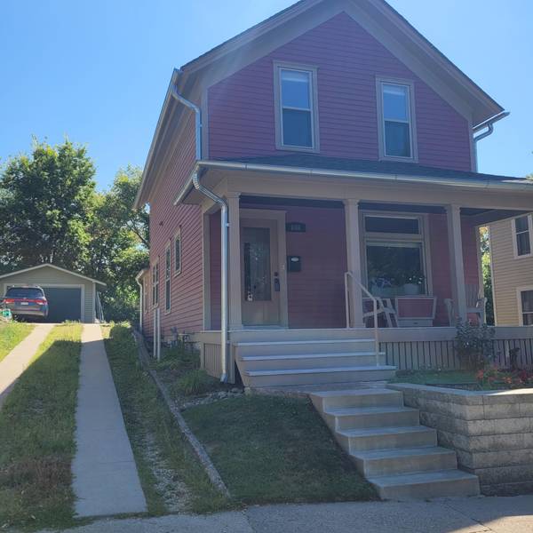 698 E 4th ST E, Saint Paul, MN 55106