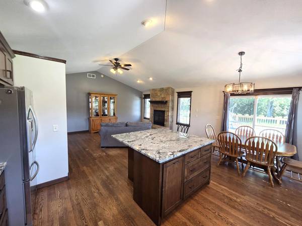 1816 Case LN, Saint Cloud, MN 56303