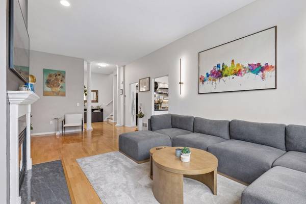 724 E 25th ST, Minneapolis, MN 55404