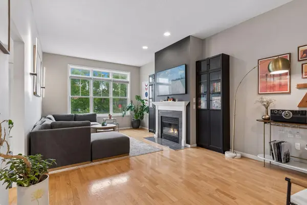 724 E 25th ST, Minneapolis, MN 55404