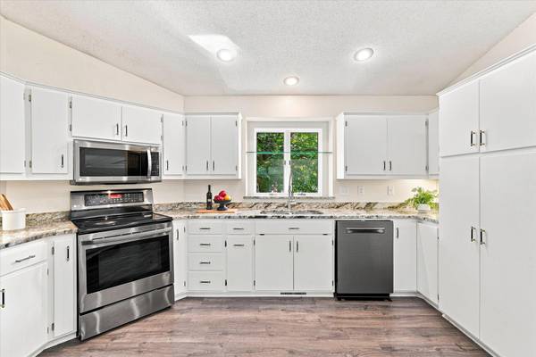 2608 Edgewood CIR, Saint Cloud, MN 56301