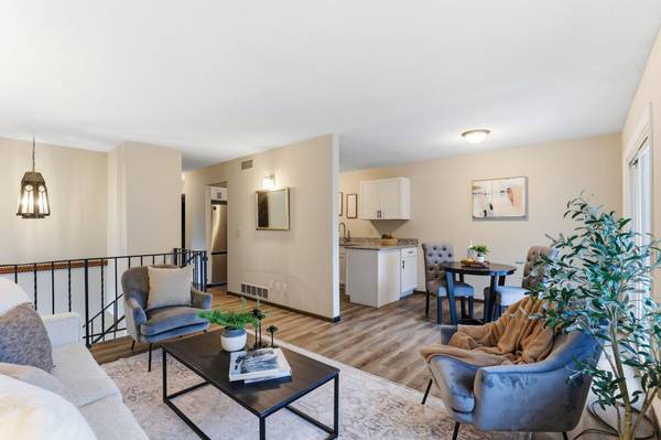 12093 71st PL N, Maple Grove, MN 55369
