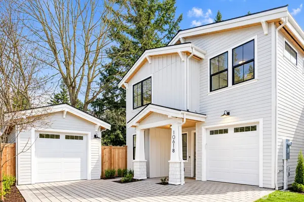 10618 NE 54th LN, Kirkland, WA 98033