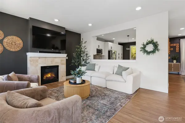 581 Mountain View LN NW, Issaquah, WA 98027