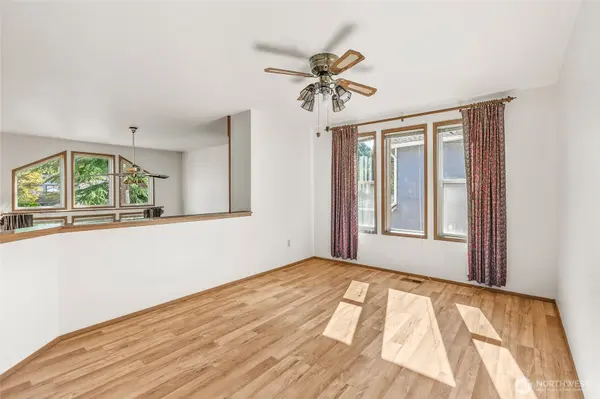 2405 Main CT S, Renton, WA 98055