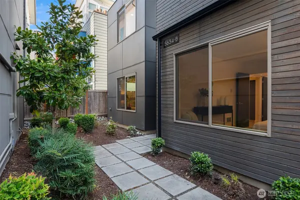 5634 Fauntleroy WAY SW #B, Seattle, WA 98136