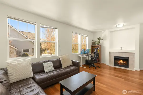 6895 Holly Park DR S, Seattle, WA 98118