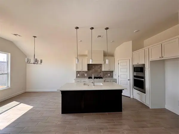 1308 Colonial AVE, Tuttle, OK 73089