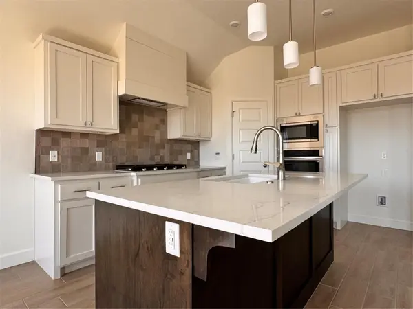 1308 Colonial AVE, Tuttle, OK 73089