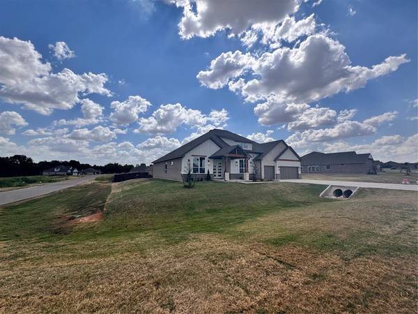 4076 Blue Ridge AVE, Newcastle, OK 73072