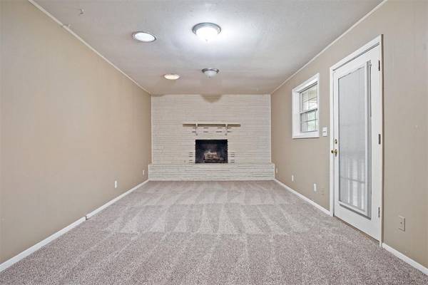 813 Mark DR, Del City, OK 73115