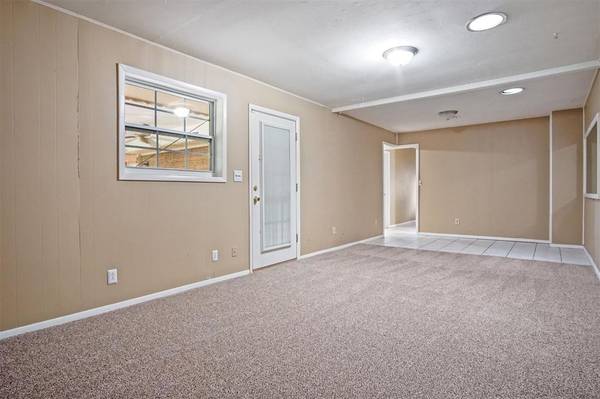 813 Mark DR, Del City, OK 73115