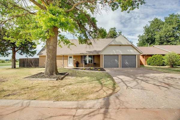 2324 Seminole ST, Enid, OK 73703