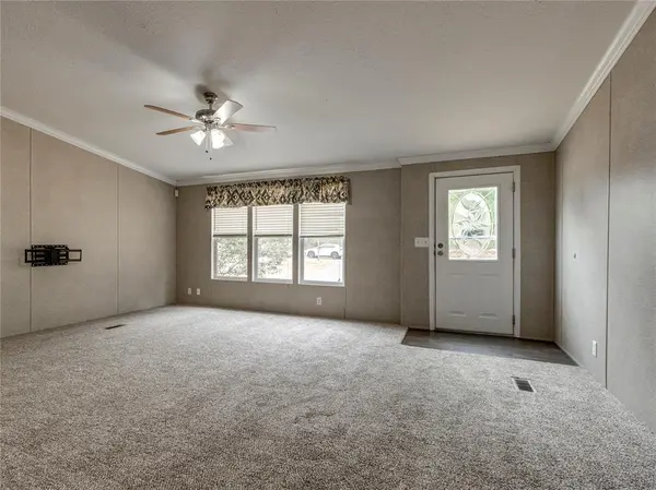 12408 SW 28th ST, Yukon, OK 73099