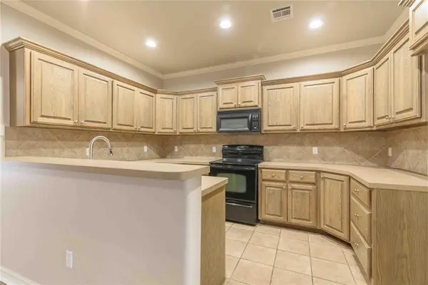 520 SW 123rd PL, Oklahoma City, OK 73170