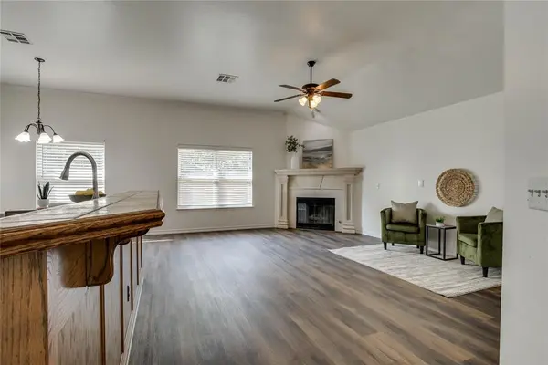 2176 Melody DR, Edmond, OK 73012